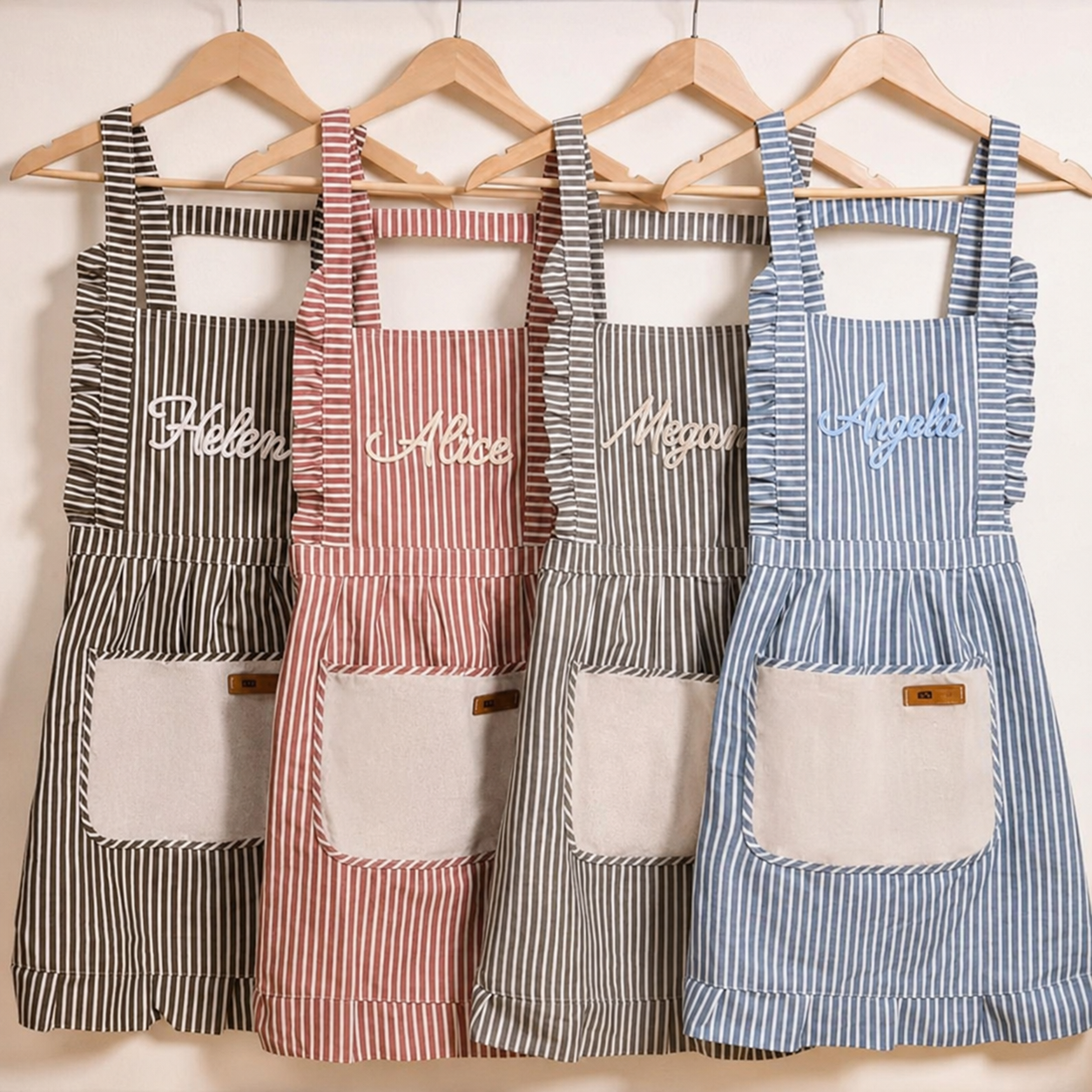 Personalized Grandma Apron, Custom Name Kitchen Apron, Grandparents Day Gift for Grandma