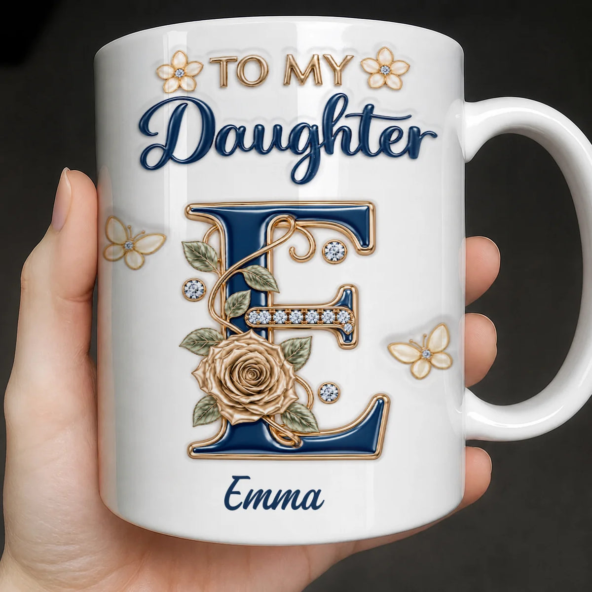 Personalisiert für meine Tochter: Marineblaue Initiale & Champagner-Rose Keramiktasse – Individuelles Namensgeschenk von Mama an Tochter