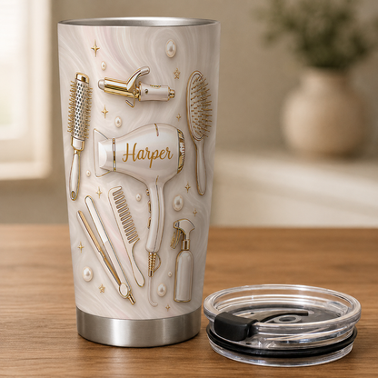 Gobelet personnalisé pour coiffeur en acier inoxydable de qualité supérieure 20 oz – Cadeau avec nom personnalisé, outils de salon effet 3D, crème doré luxe