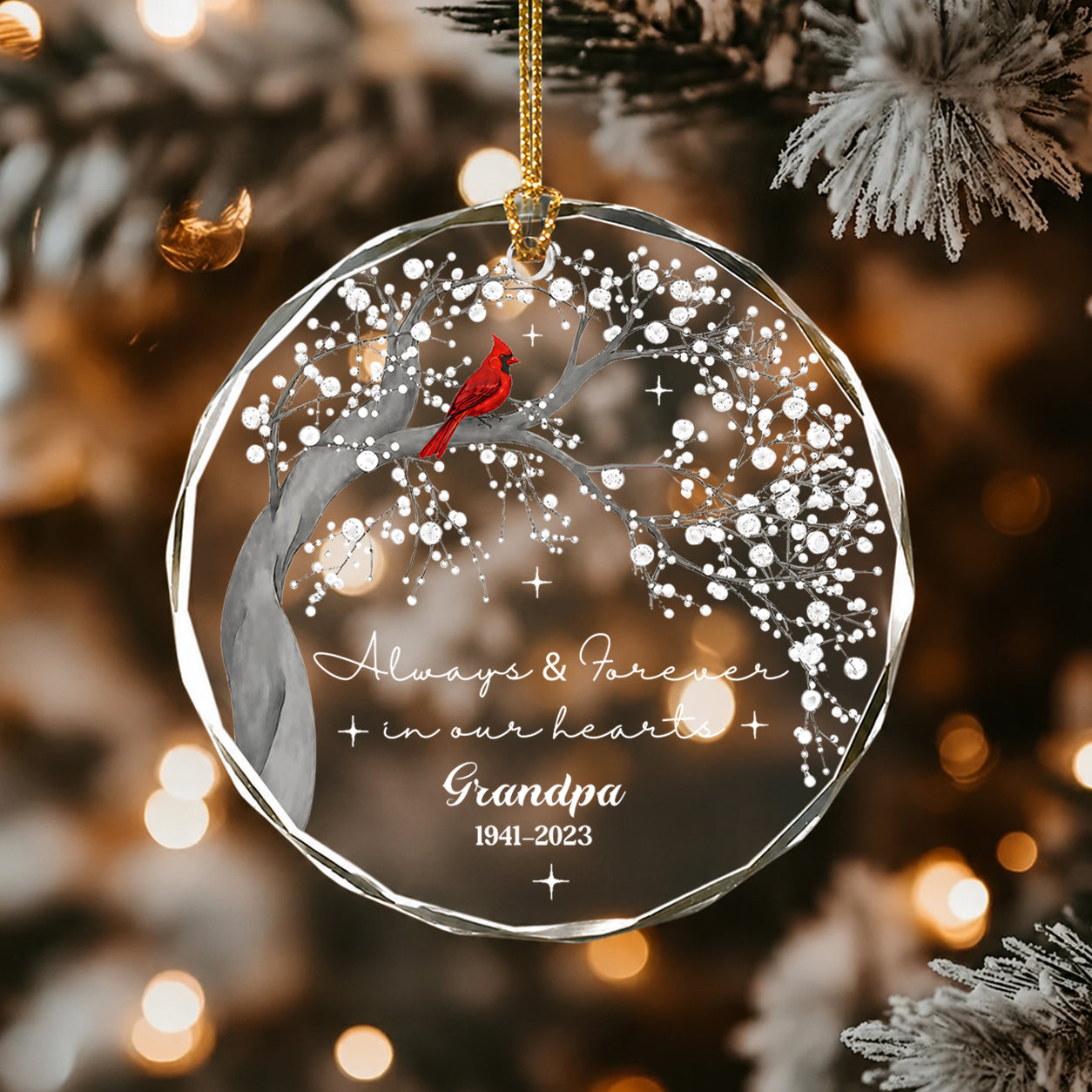 Personalized Cardinal Memorial Christmas Glass Ornament – Family Remembrance Gift
