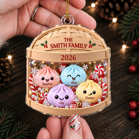 Personalisierter Weihnachtsbaumschmuck aus Acryl – Familie als pastellfarbene Teigtaschen im Bambusdämpfer – Geschenk für die Familie
