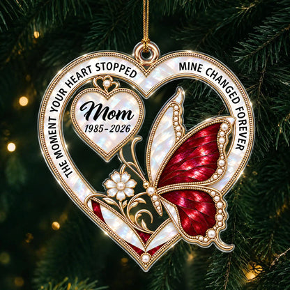 Personalisiertes Herz- & Schmetterlings-Acryl-Weihnachtsornament – Gedenkgeschenk im Perlen-Stil zur Erinnerung an geliebte Menschen