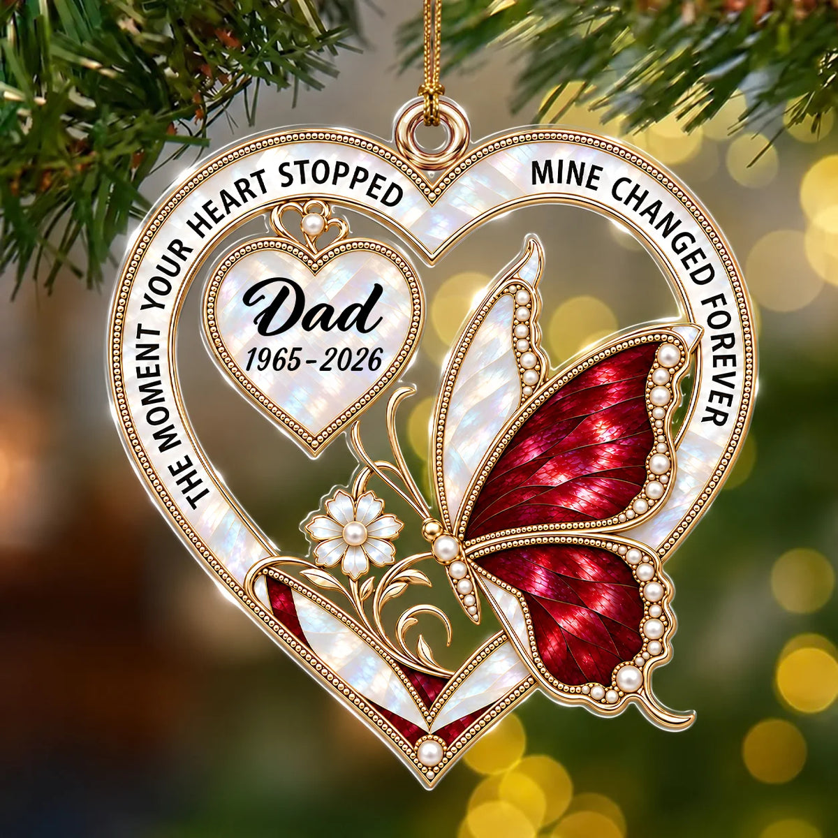 Personalisiertes Herz- & Schmetterlings-Acryl-Weihnachtsornament – Gedenkgeschenk im Perlen-Stil zur Erinnerung an geliebte Menschen