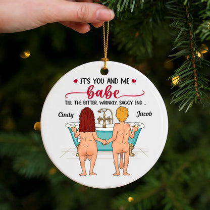 Personalisiertes „It's You and Me Babe“ Badewannen-Paar Jahrestag Keramik-Weihnachtsanhänger – Geschenk für Paare