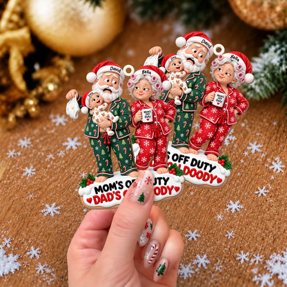 Personalized Mom's Off Duty Dad's On Doody Christmas Wood Ornament – Funny Diaper Duty Custom Names Gift for New Parents