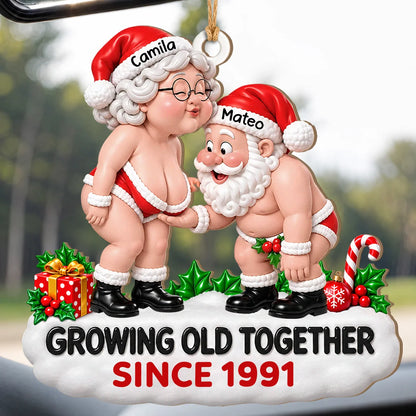 Ornement en bois personnalisé pour couple de Noël vieillissant ensemble en sous-vêtements rouges – Cadeau pour couples