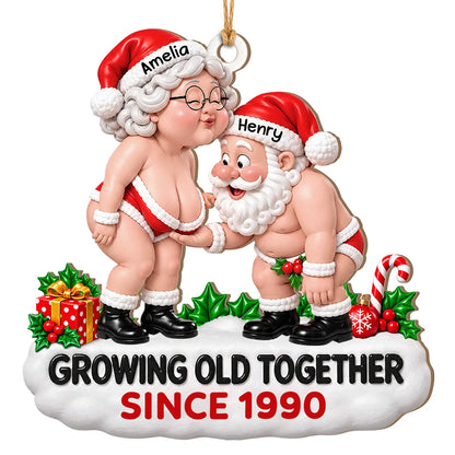 Ornement en bois personnalisé pour couple de Noël vieillissant ensemble en sous-vêtements rouges – Cadeau pour couples