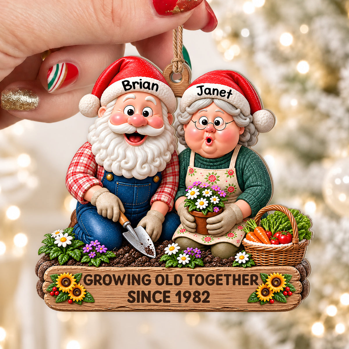 Personalisiertes Weihnachts-Holzornament für Paare – Gemeinsam alt werden seit Jahr, Weihnachtswichtel beim Gärtnern, individuelle Namen, Geschenk