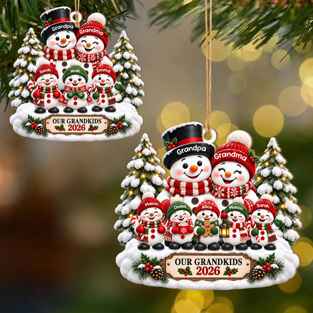 Personalisierter Schneemann-Familien-Weihnachtsschmuck aus Holz für unsere Enkelkinder – Geschenk mit verschneiten Bäumen und Wunschnamen für Oma & Opa