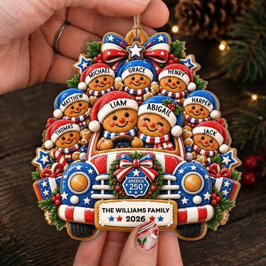 Personalisierter „America 250“-Lebkuchenfamilien-Auto-Weihnachtsschmuck aus Holz – Individuelle Namen Patriotisches Geschenk für die Familie